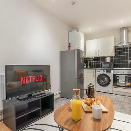 Lovely 2 Bedroom Flat, North Ldn